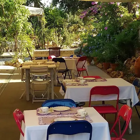 Bed & Breakfast Cassuto Maison De Charme 3*